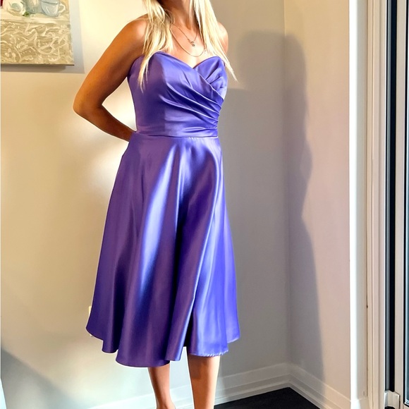 Chic satin new party gown with an elegant skirt violet colour - Picture 7 of 7